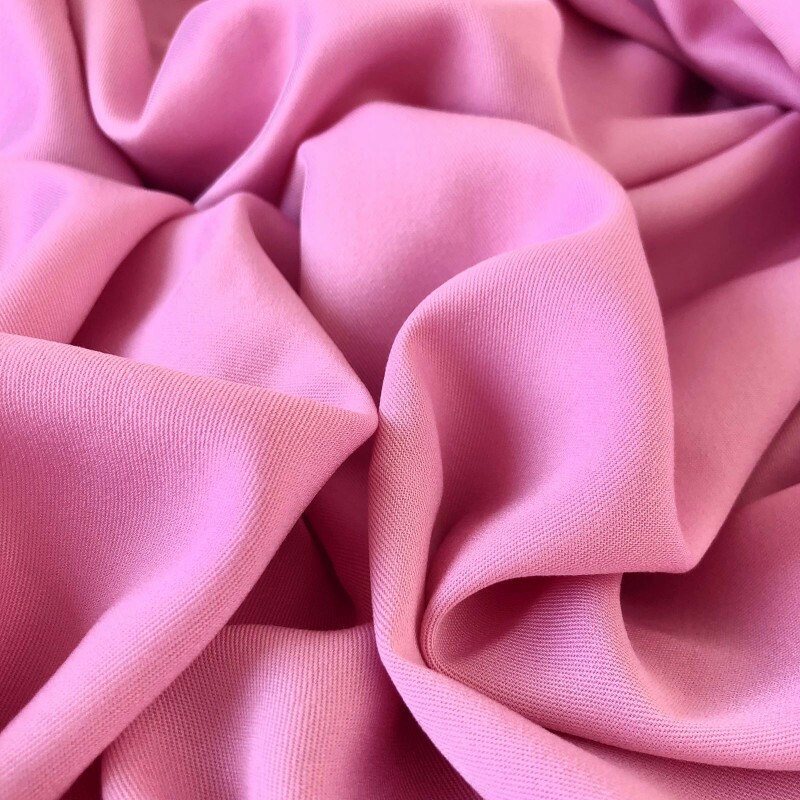  Último Corte - 2,40m - Viscose Levemente Encorpada / Rosa Bala